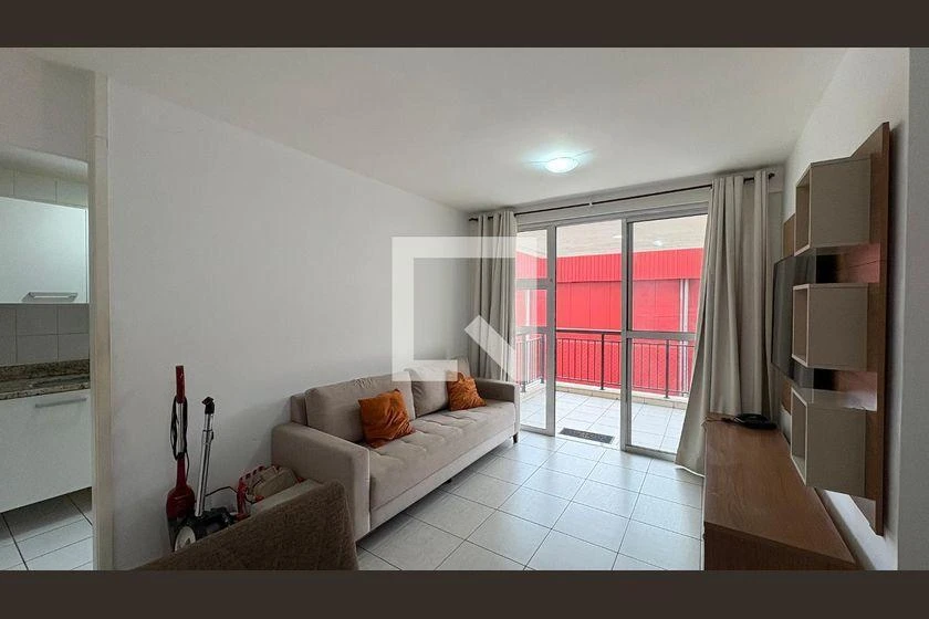 2-bedroom apartment in a building with a gym — photo 12