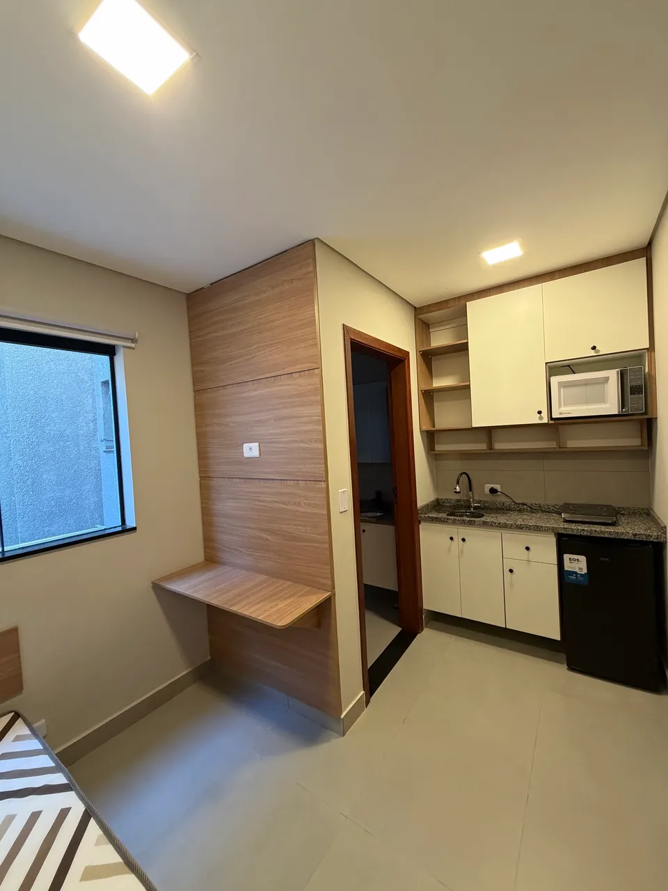 Studio mobiliado com 1 quarto e 1 banheiro