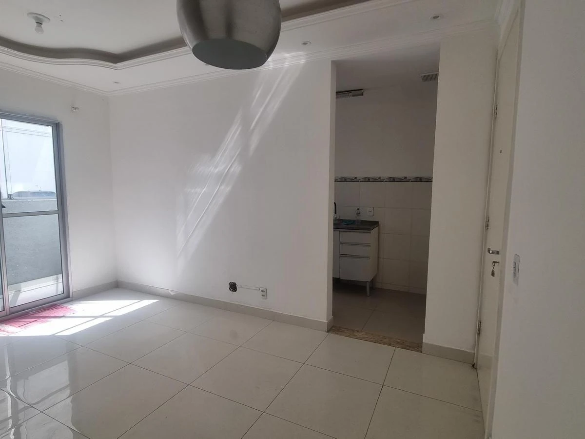 2-bedroom apartment in a building with a gym — photo 24