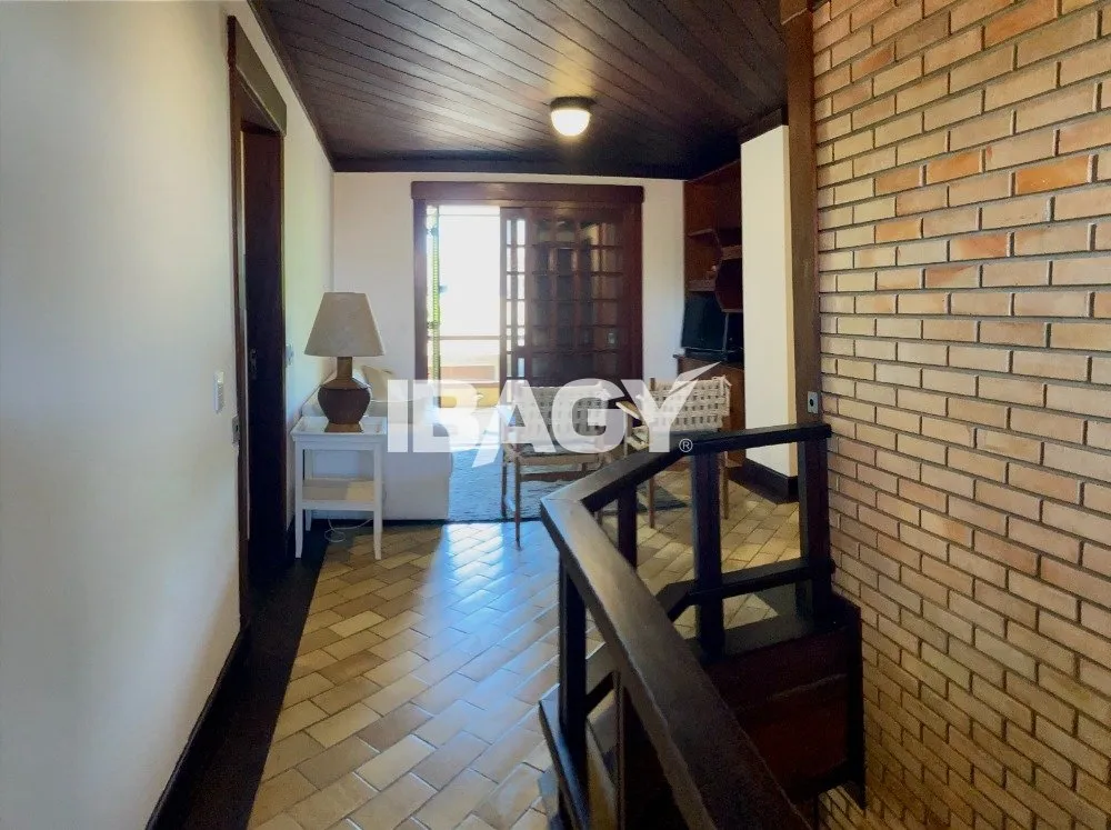 Casa amueblada con 5 dormitorios y 600 m² — photo 29
