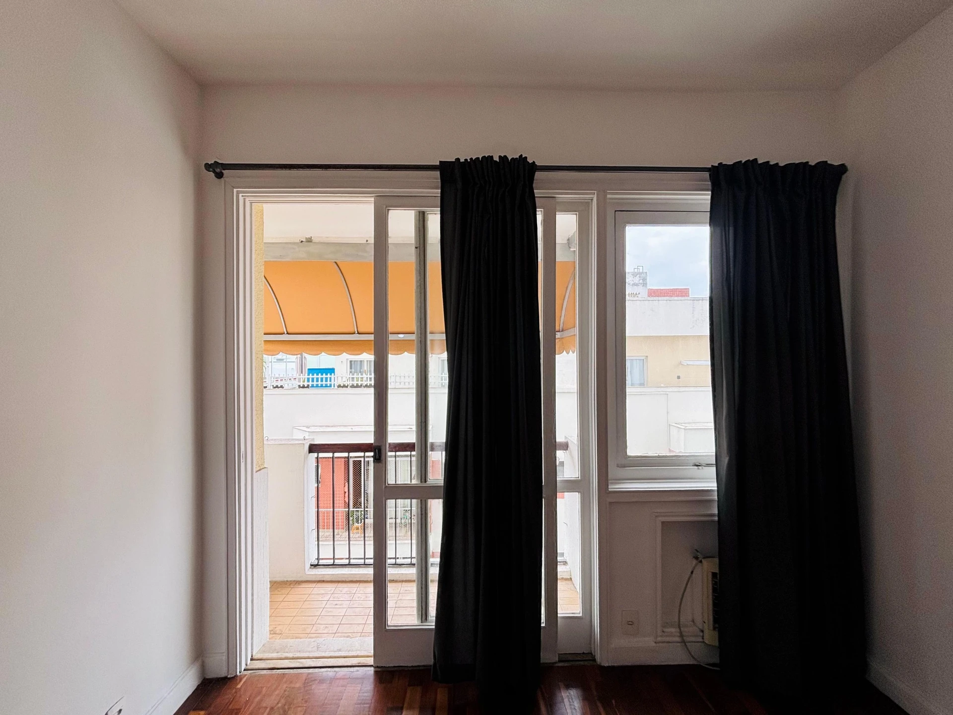 Джакузі та 2 спальні: квартира 72 м² — photo 31