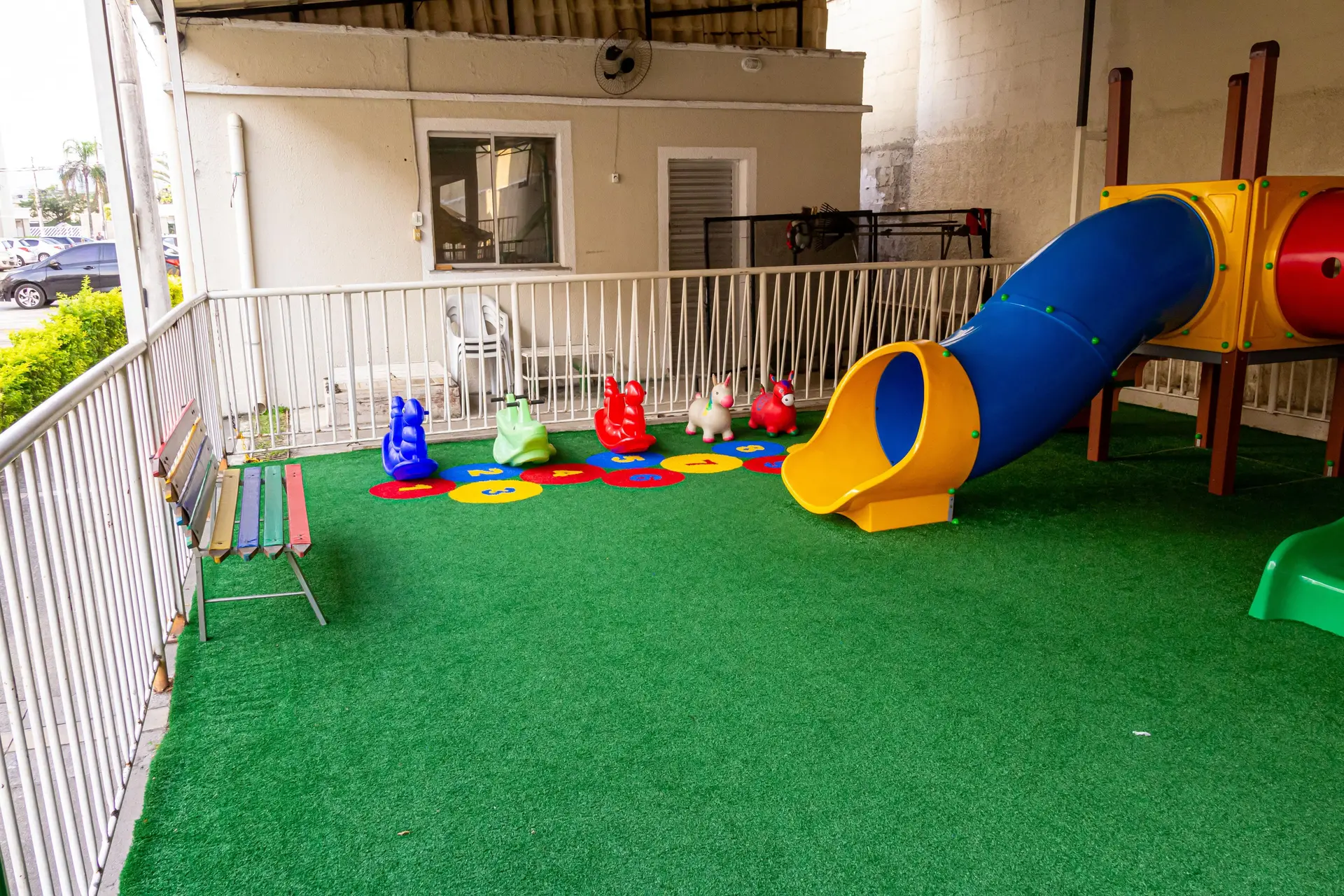 Apartamento en alquiler con 2 dormitorios y terraza — photo 35