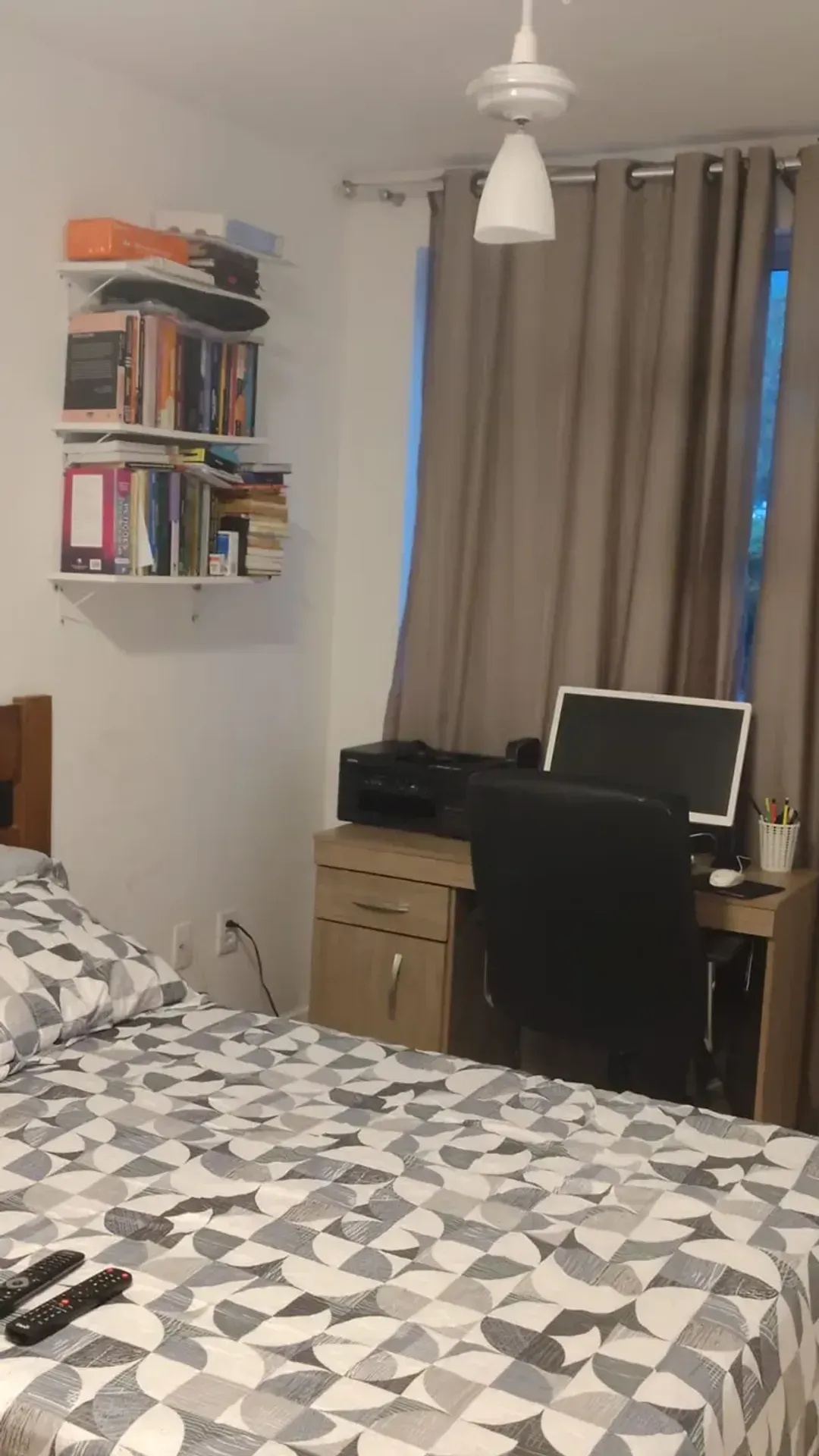 Furnished 2-bedroom apartment with balcony and 3 baths — photo 38