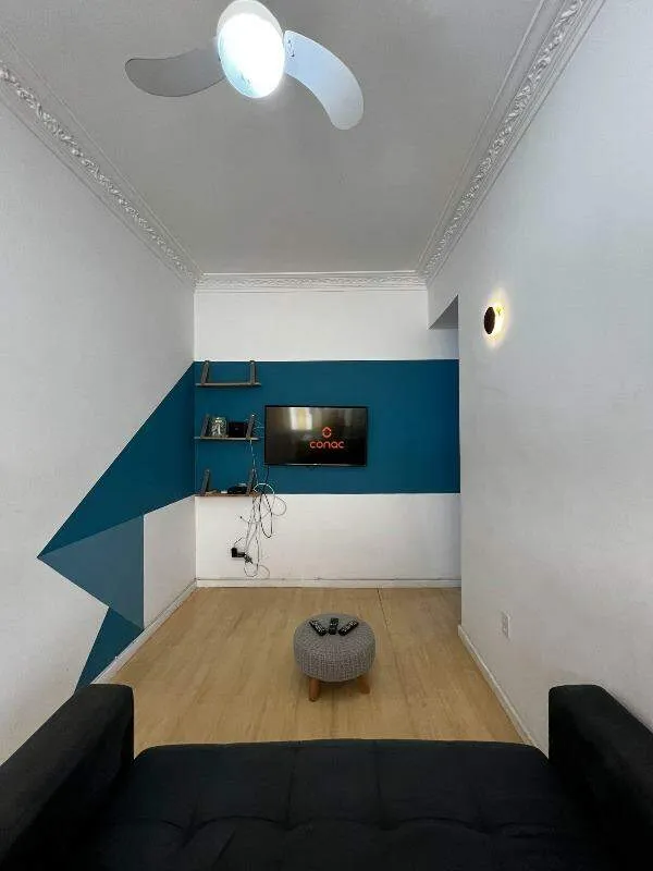 One-bedroom apartment with a washing machine — photo 10