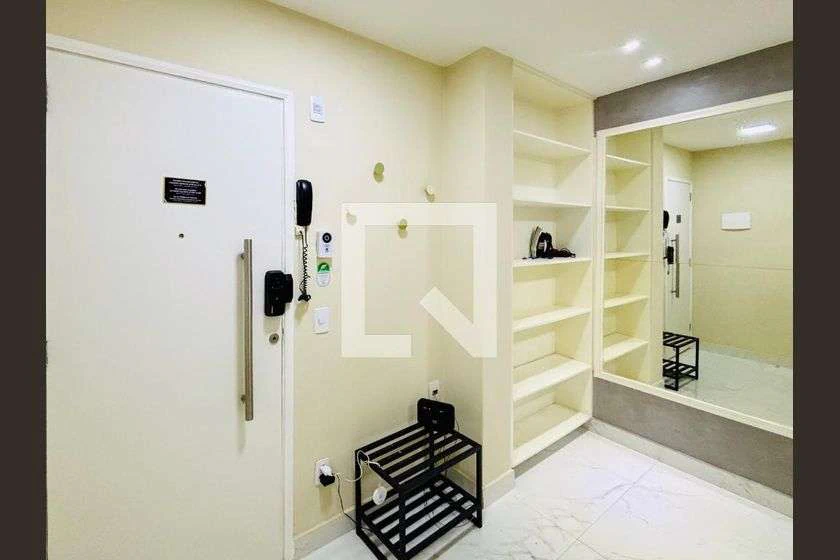 Apartamento mobiliado de 1 quarto com cozinha fechada — photo 21