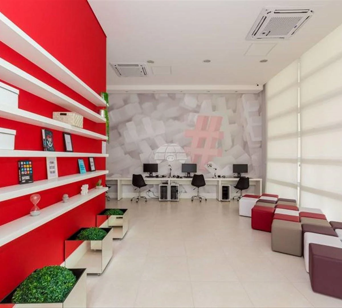 Home office in a 2-bedroom apartment, 69 m² — photo 32
