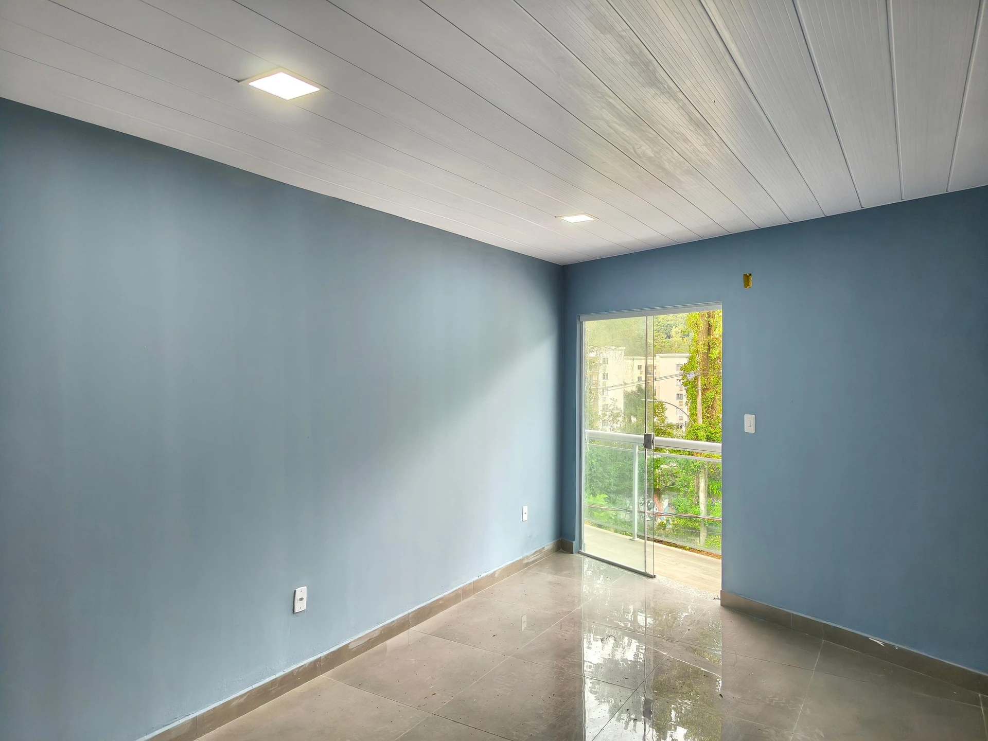 Apartamento com 2 quartos e varanda vista para as montanhas — photo 15
