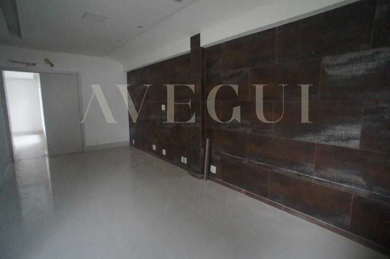 4-bedroom house with a bathtub in Rio de Janeiro — photo 20
