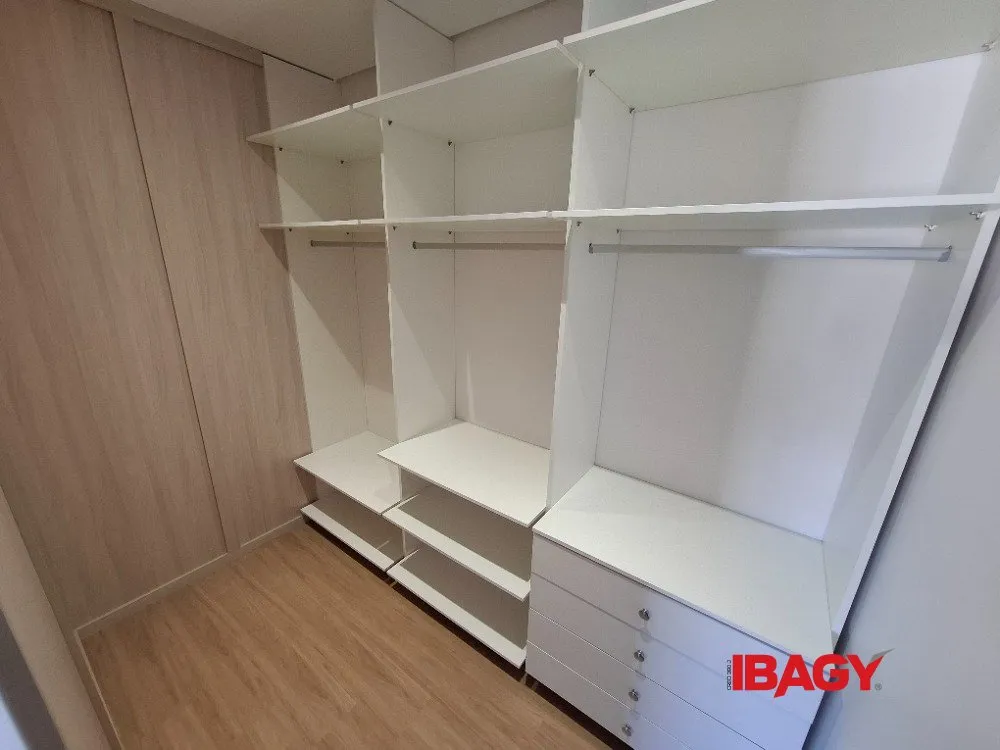 Меблированное студио 57 м² с 1 спальней и парковкой — photo 6