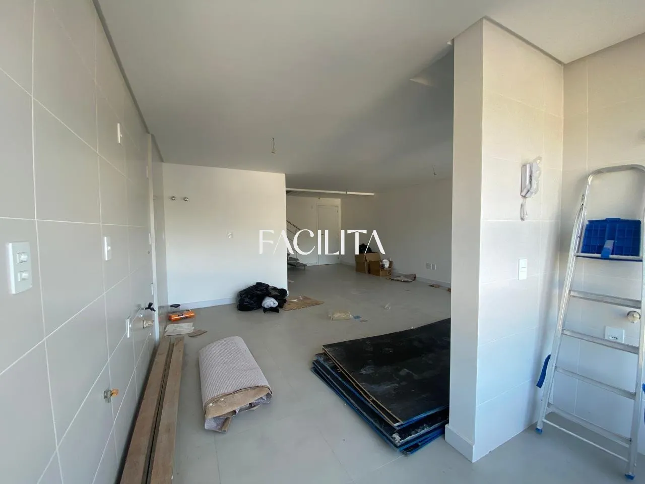 1-bedroom apartment with 3 parking spaces and 120 m² on 4th floor — photo 26
