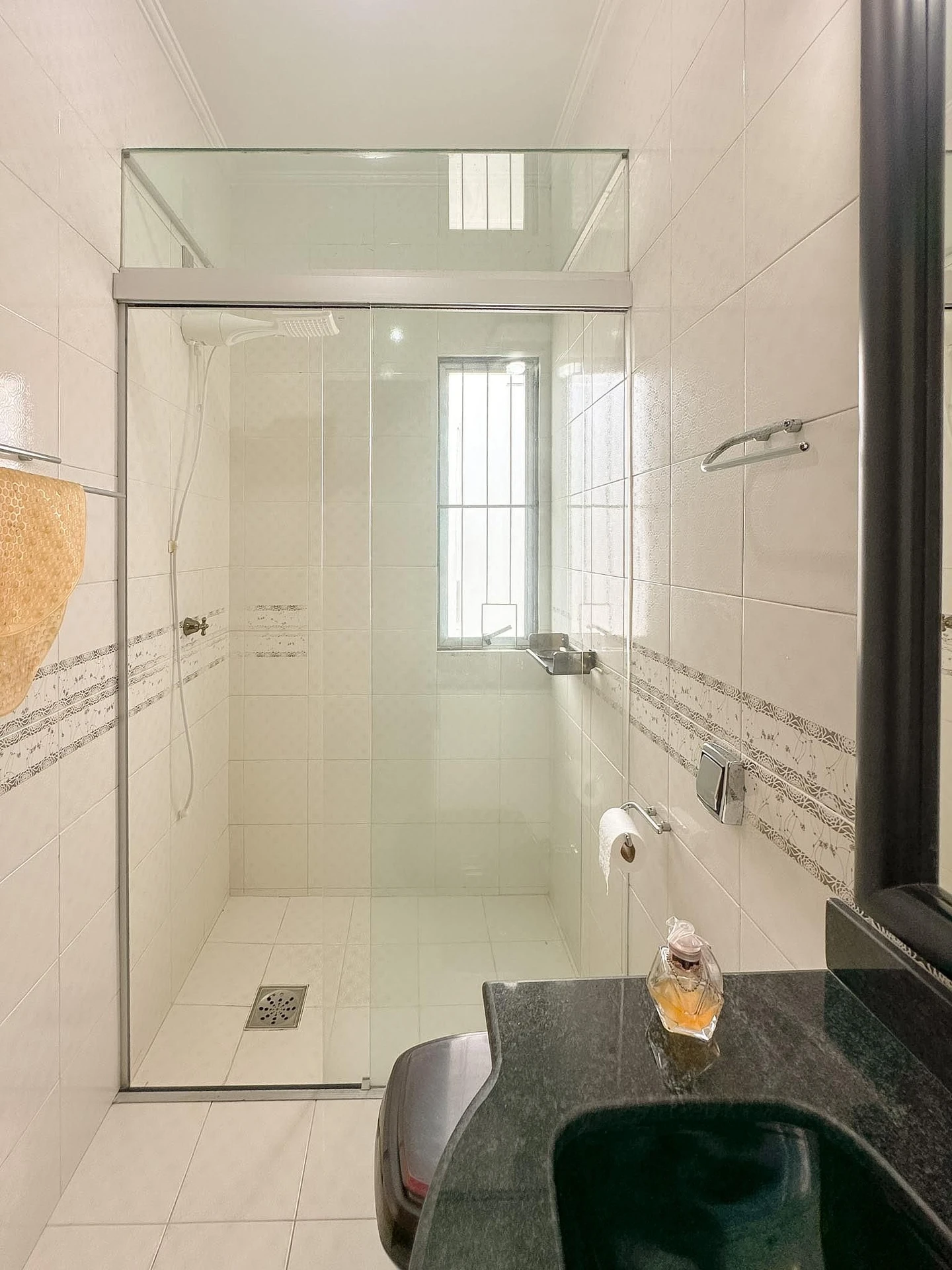 Furnished house, 250 m², with a bathtub — photo 67