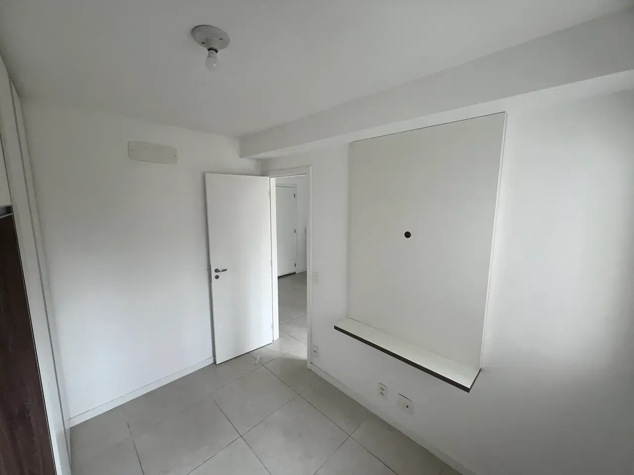 1-bedroom apartment with open-plan gas kitchen — photo 3