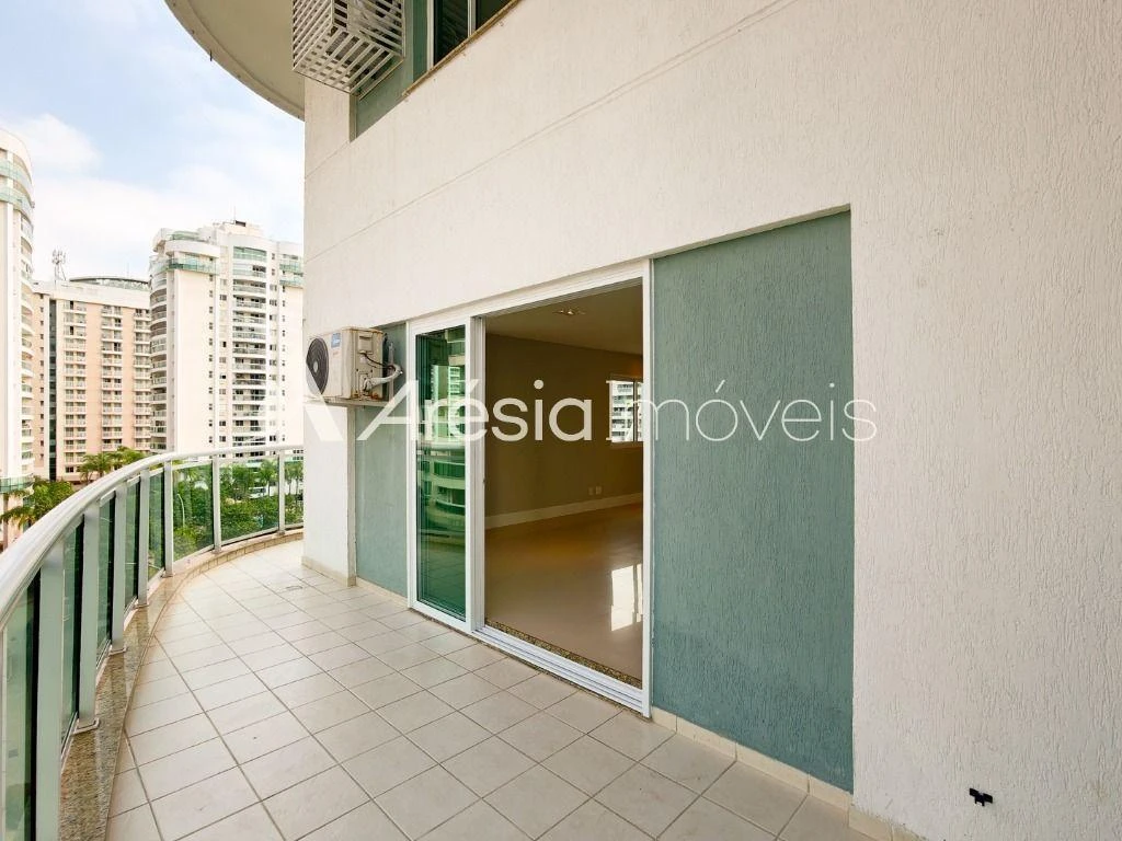 Apartamento com 3 dormitórios e varanda envidraçada — photo 11