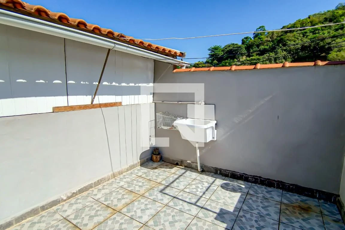 Furnished house with 4 bedrooms and private garden — photo 8