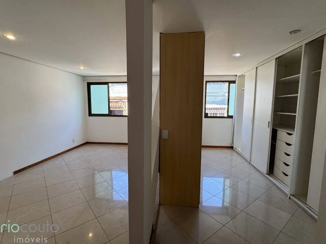 Duplex penthouse with 3 bedrooms and 291 m² terrace — photo 23