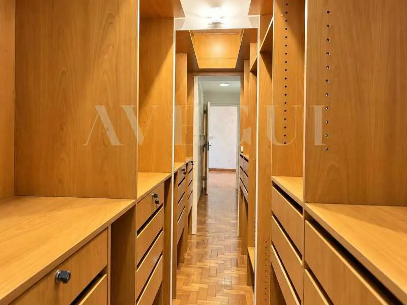 Гардеробна та 4 спальні: квартира 198 м² — photo 18