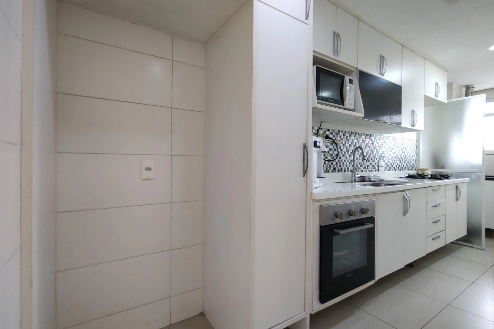 Furnished apartment with 3 bedrooms and 2 parking spots — photo 15