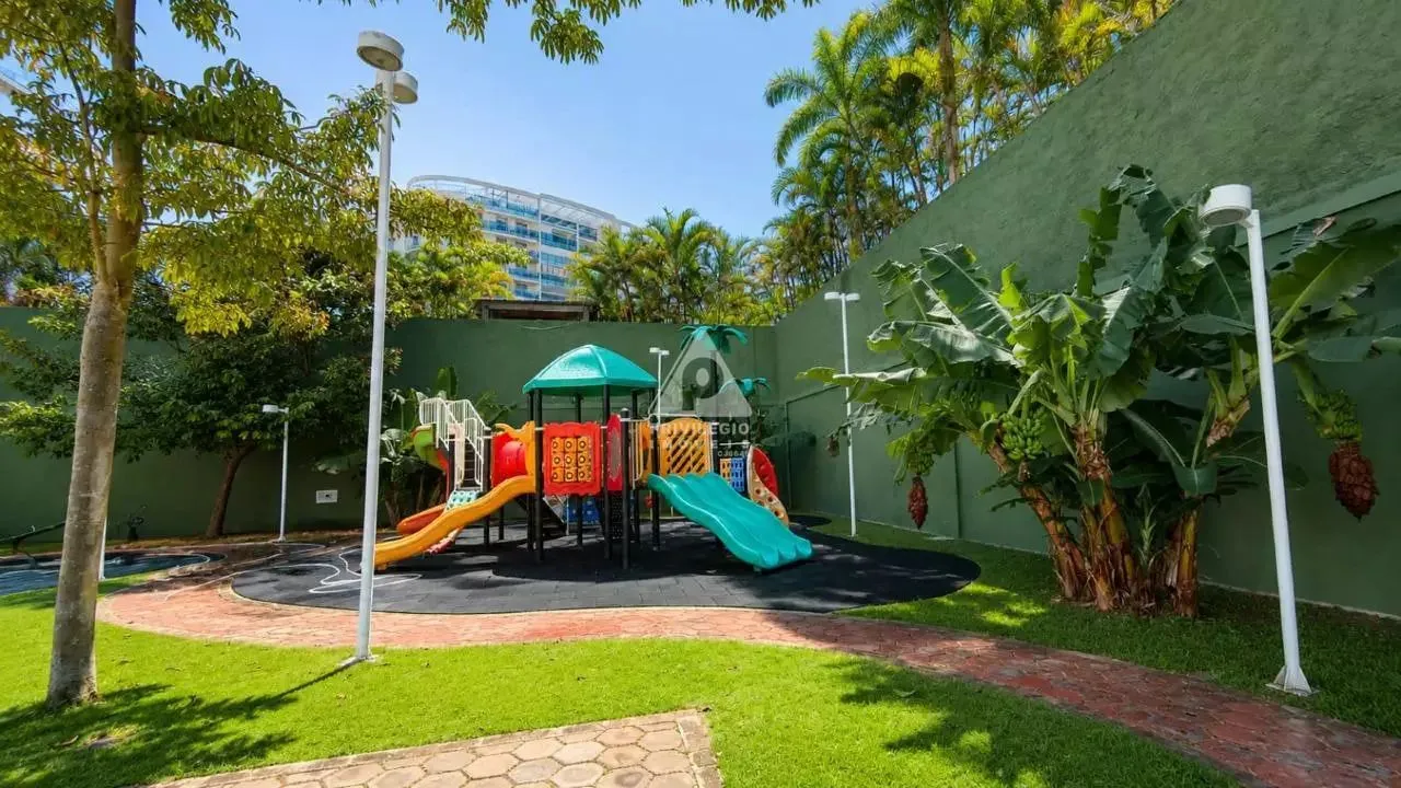Apartamento mobiliado com 4 quartos e 5 banheiros — photo 29