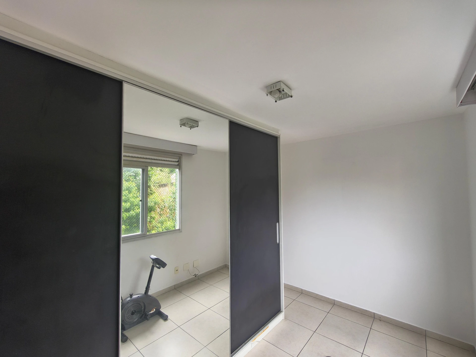 Apartamento com 3 quartos, varanda e 2 banheiros — photo 52