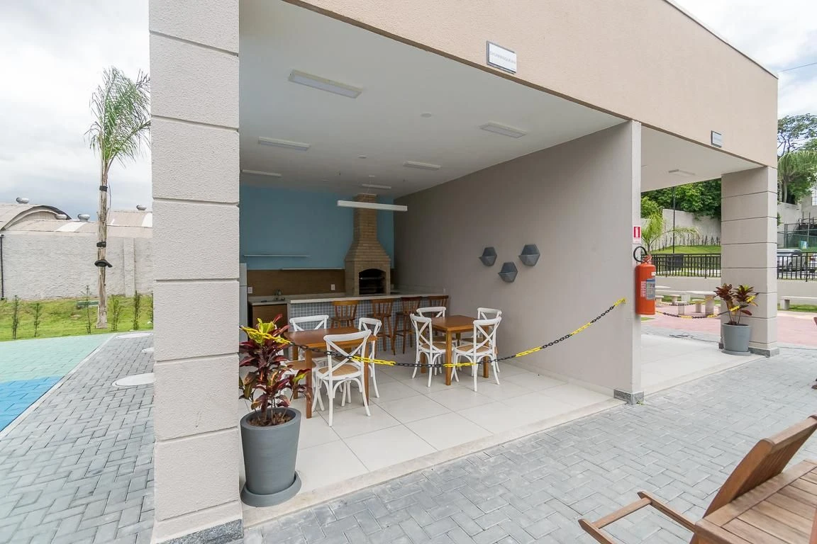 2-bedroom apartment in a building with a gym — photo 32