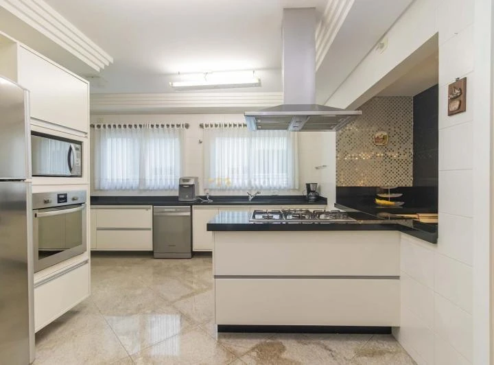 House with 3 en-suite bedrooms and separate gas kitchen — photo 7