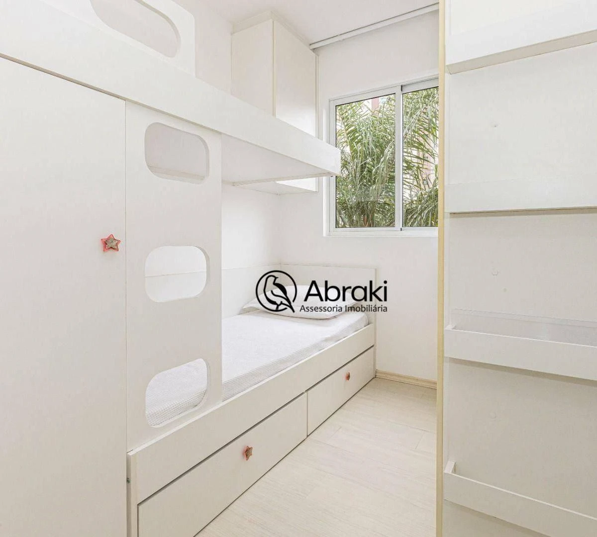 Furnished 59 m² apartment with 2 bedrooms and office — photo 11