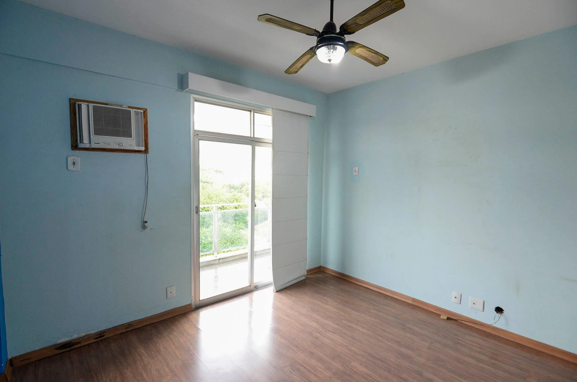 Apartamento para alugar com 4 quartos, 1 suíte e varanda — photo 32
