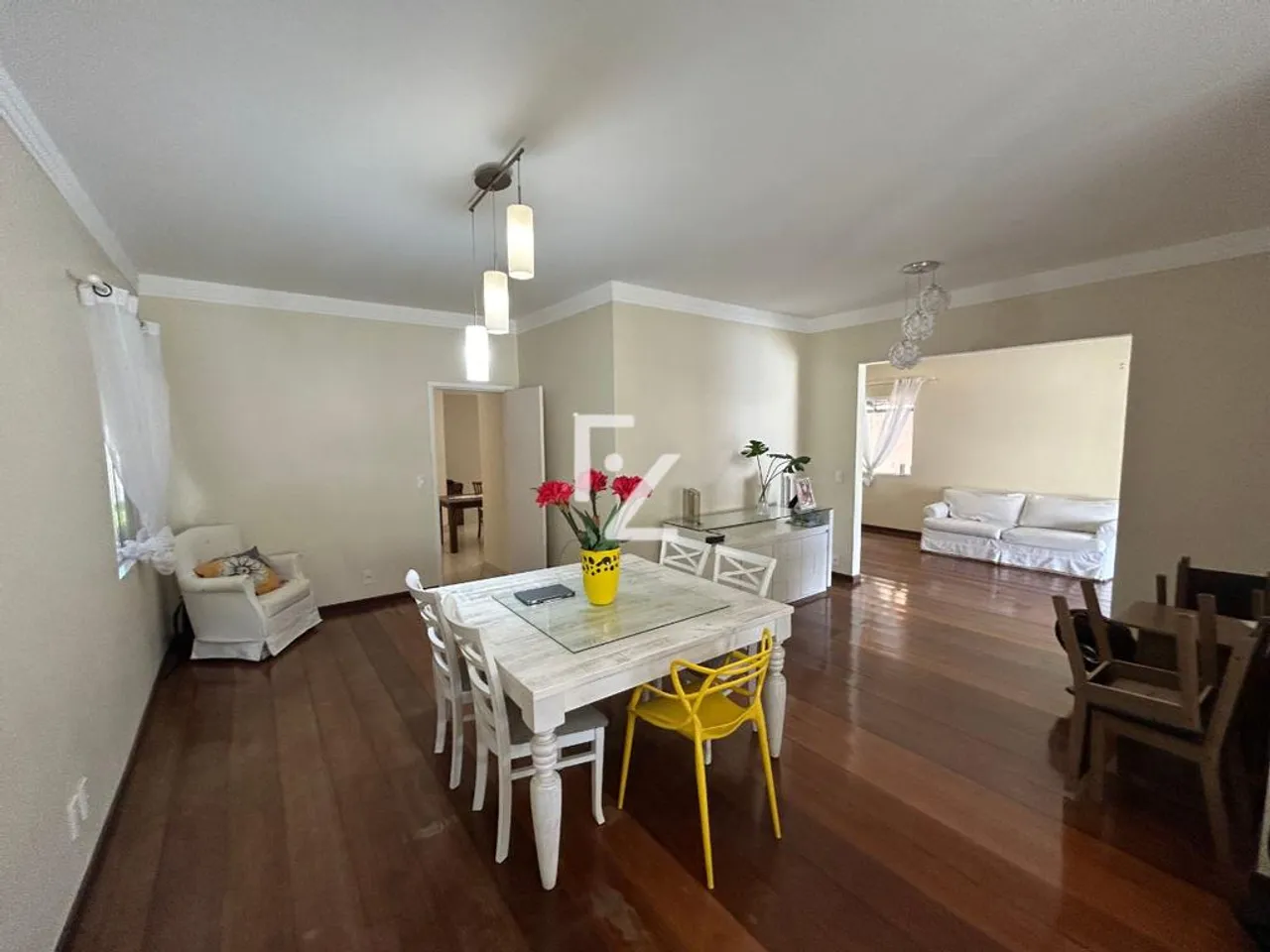 House with 5 bedrooms and a built-in grill on the balcony — photo 13