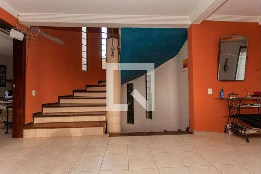 House with 5 bedrooms and a private garden — photo 6