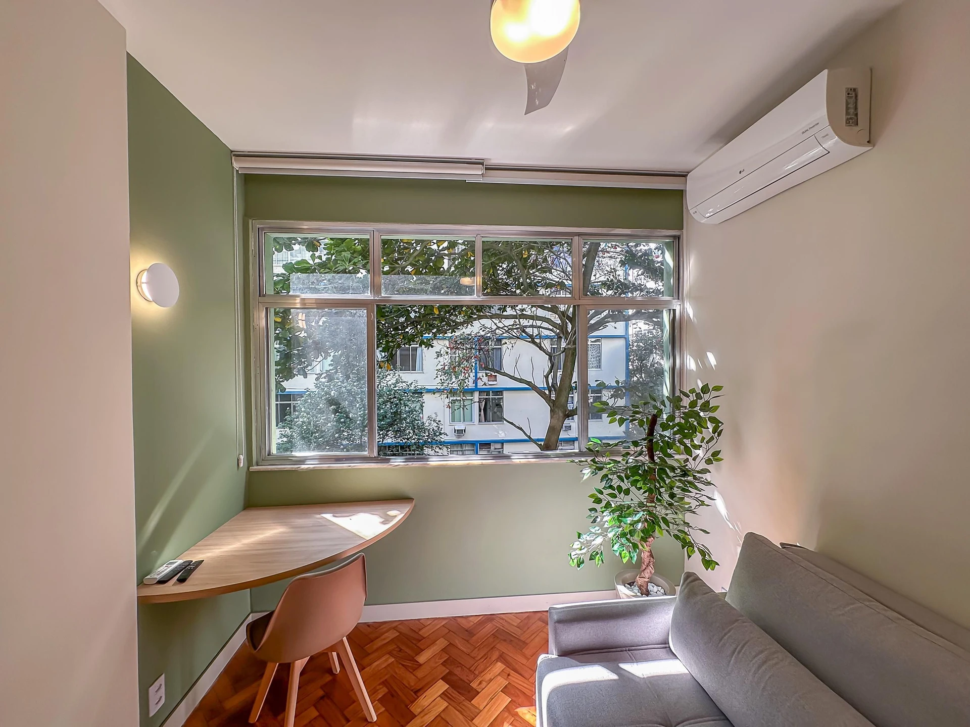 Furnished 45 m² apartment with 1 bedroom — photo 17