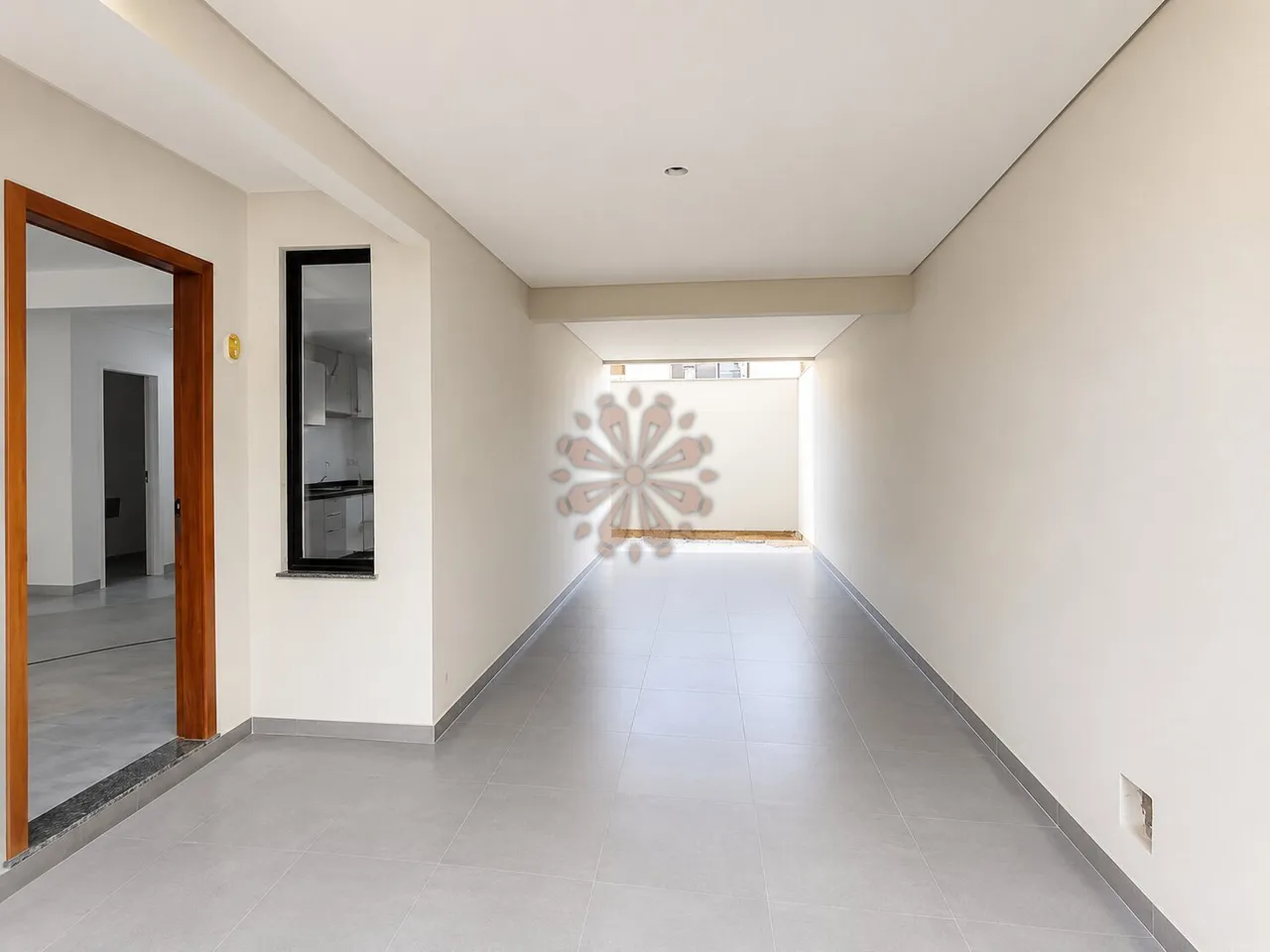 3-bedroom house with en-suites and an open kitchen — photo 6