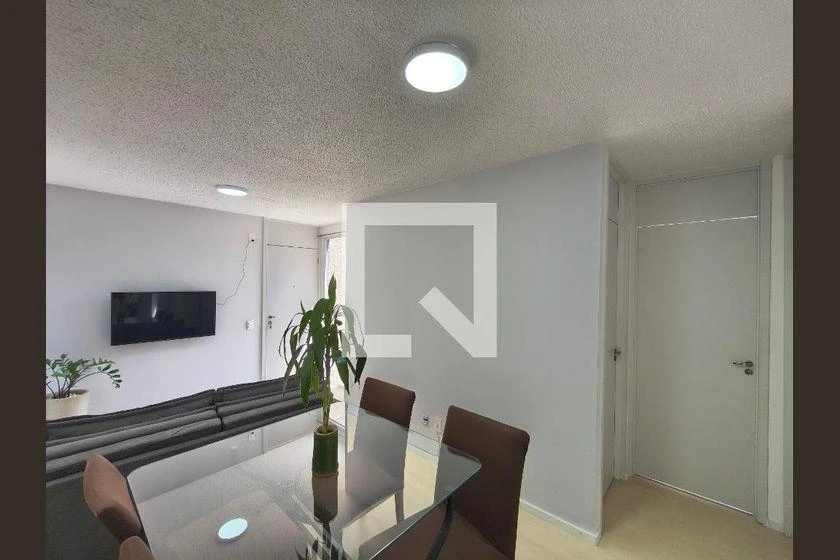 Apartamento mobiliado de 2 quartos em condomínio com piscina — photo 5