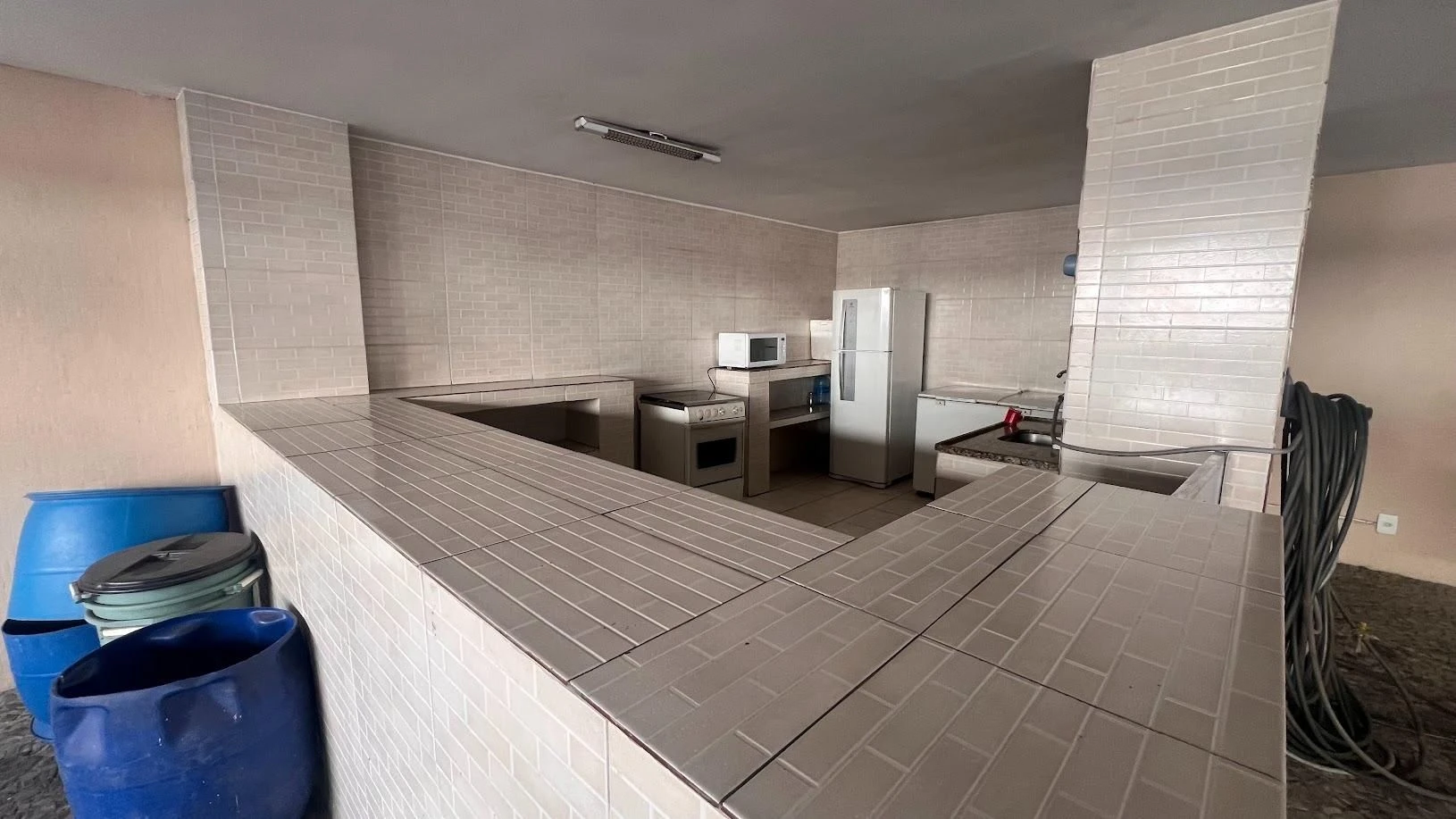 3-bedroom apartment with 2 parking spaces — photo 2