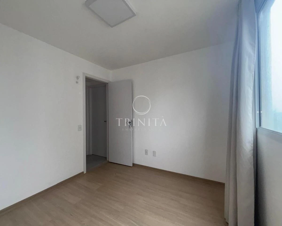 2-bedroom apartment with a mountain view — photo 5