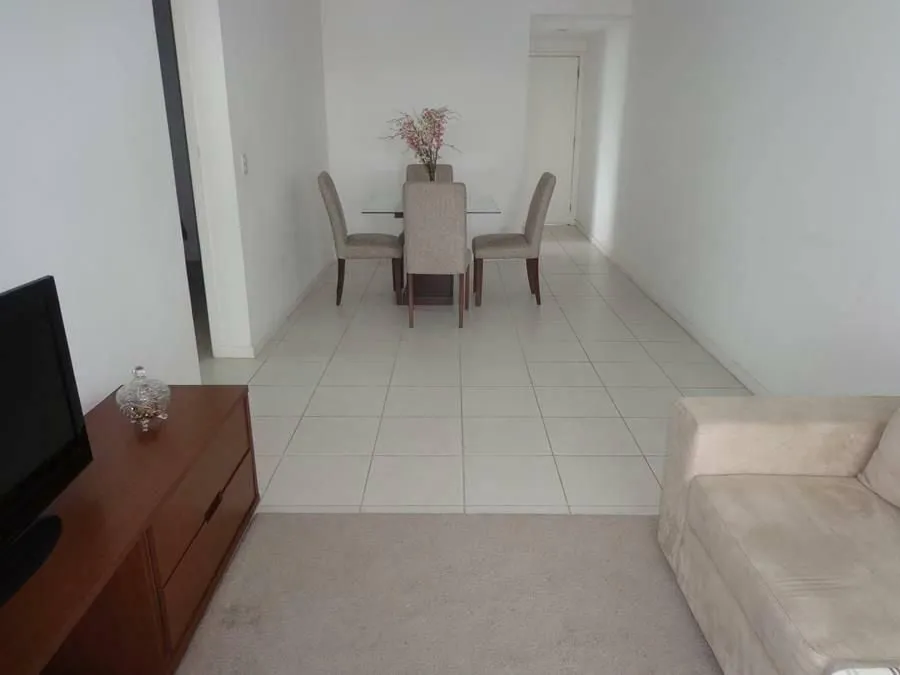 Apartamento mobiliado com 2 suítes e varanda, 77 m² — photo 2