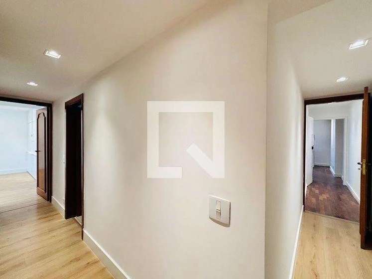 4-bedroom apartment with a walk-in closet in Rio de Janeiro — photo 43