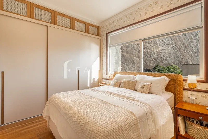 Furnished 3-bedroom apartment with water-view windows — photo 8