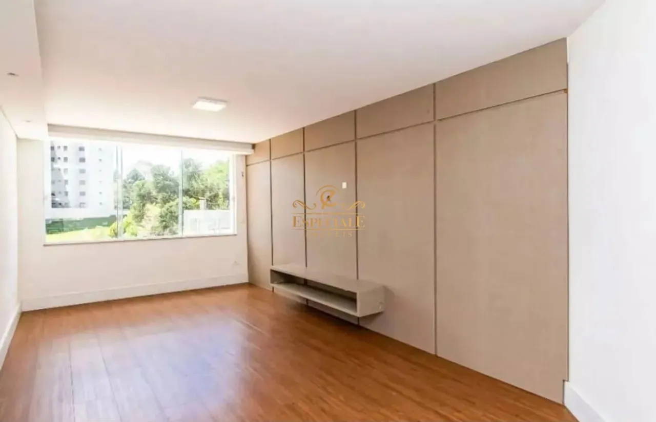 House with 3 bedrooms and open-plan kitchen — photo 12