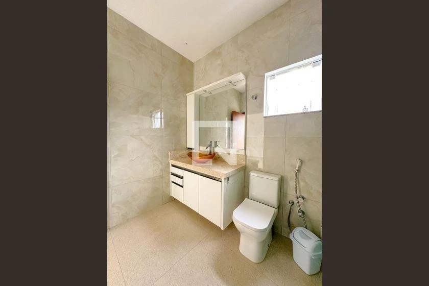 4-bedroom house, 3 with their own bathrooms, 194 m² — photo 25