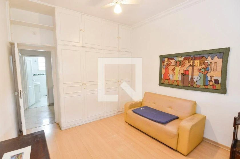 110 m² apartment with a washing machine and a home office — photo 3