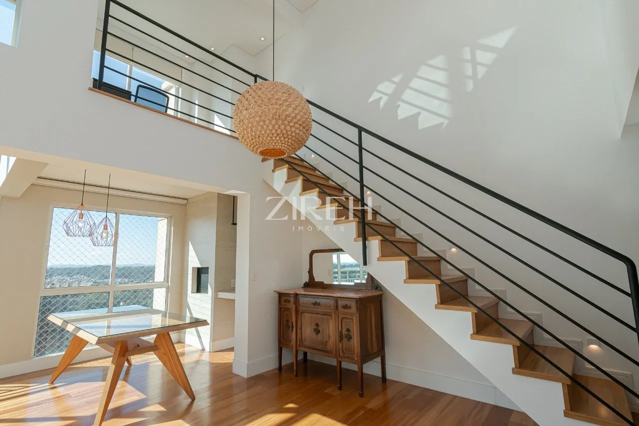 Квартира 316 м² з 4 спальнями і 3 місцями паркування — photo 29