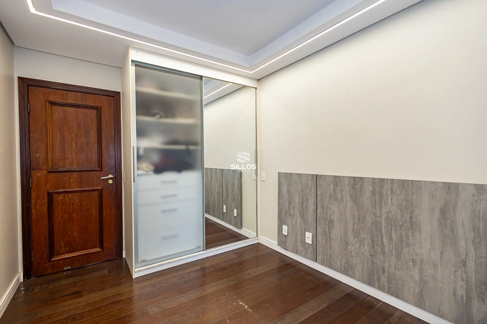 Apartamento de 241 m² con 4 dormitorios y cocina abierta — photo 20