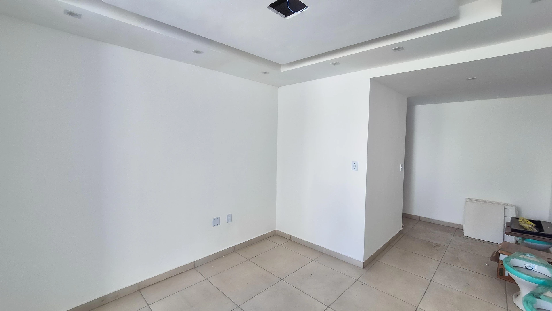 2-bedroom apartment with open-plan kitchen — photo 32