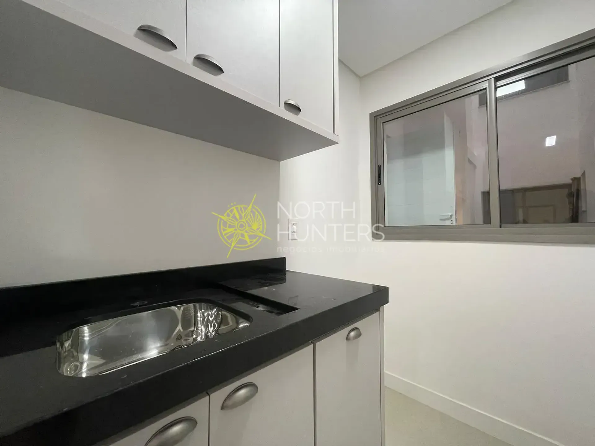 2-bedroom apartment in a building with a sauna — photo 16