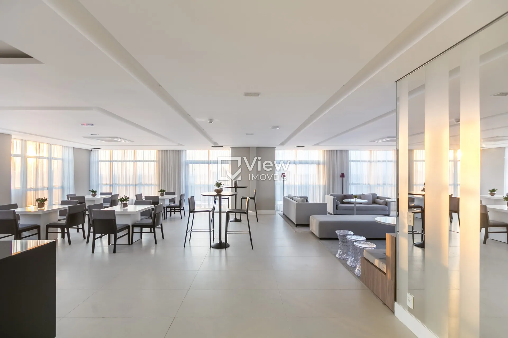 Furnished 36 m² studio with balcony and 1 en-suite bathroom — photo 25