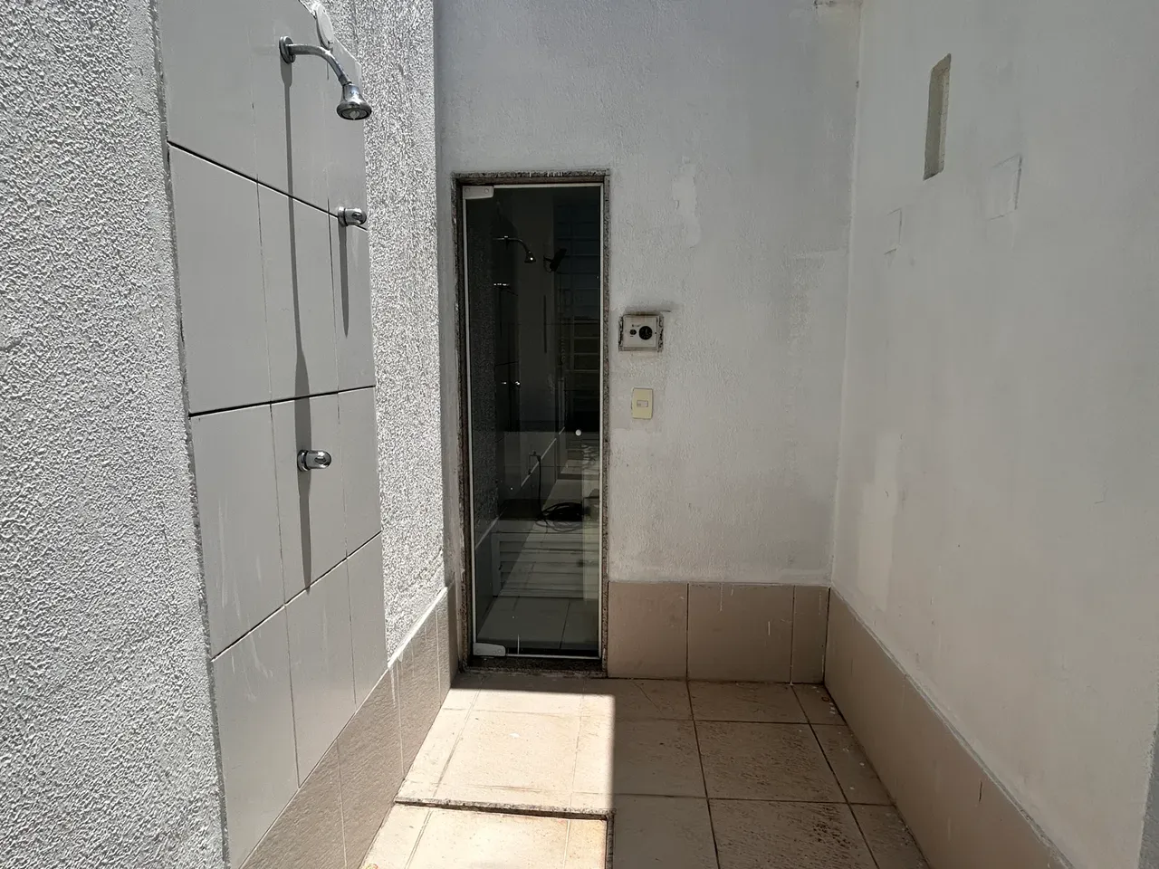 3-bedroom apartment with a mountain view in Rio de Janeiro — photo 20