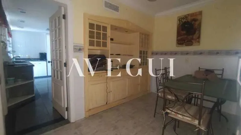 Apartamento mobiliado com 4 quartos e 5 banheiros — photo 5