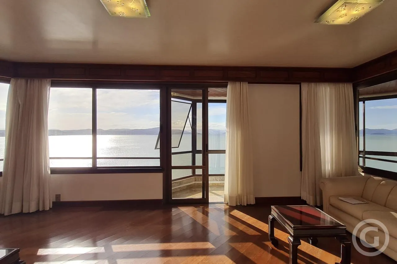 3-bedroom apartment with floor-to-ceiling windows — photo 10