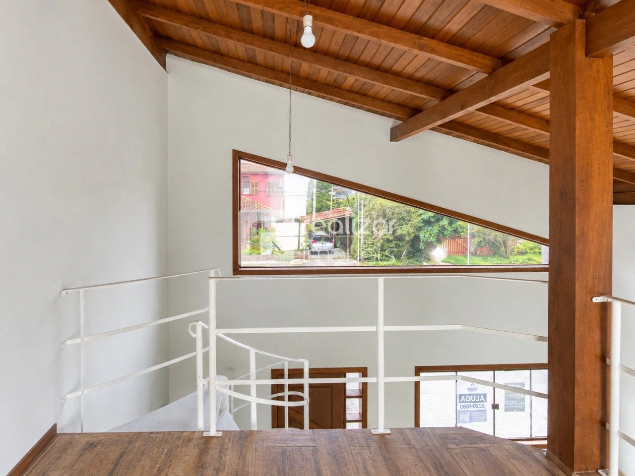160 m² house with a bathtub and floor-to-ceiling windows — photo 16