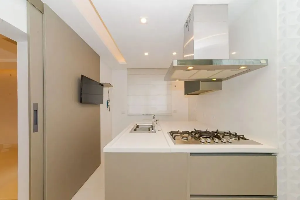 2-bedroom apartment with 2 en-suite bathrooms; 331 m² — photo 9